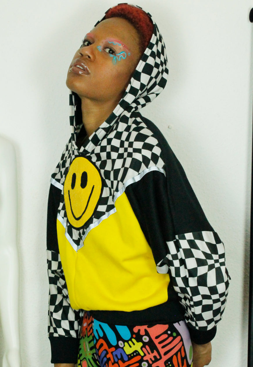 DOPAMINE Checkerboard and yellow batwing hoodie with 90’s smile detail