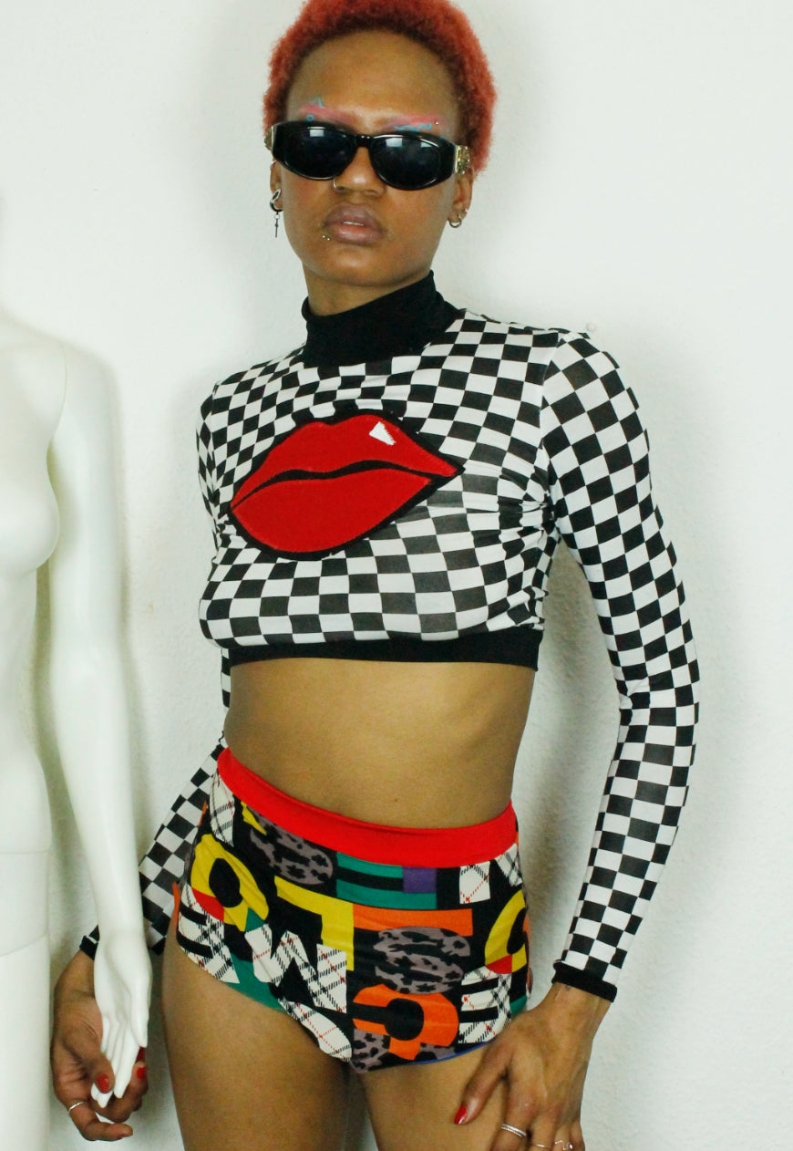 GLOSS Black and white long sleeve crop top with red lips