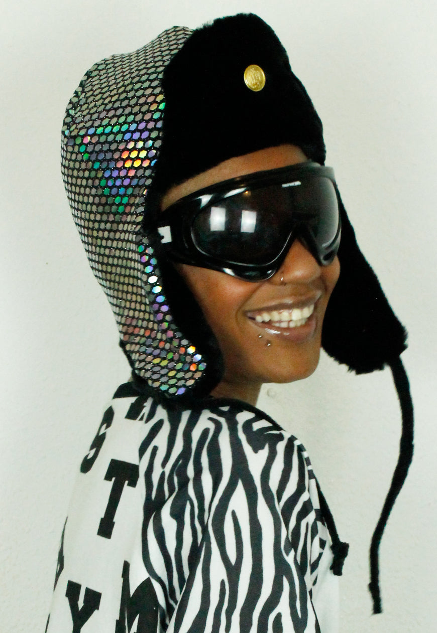 HOLOGRAPH Holographic deerstalker with black luxury faux fur lining