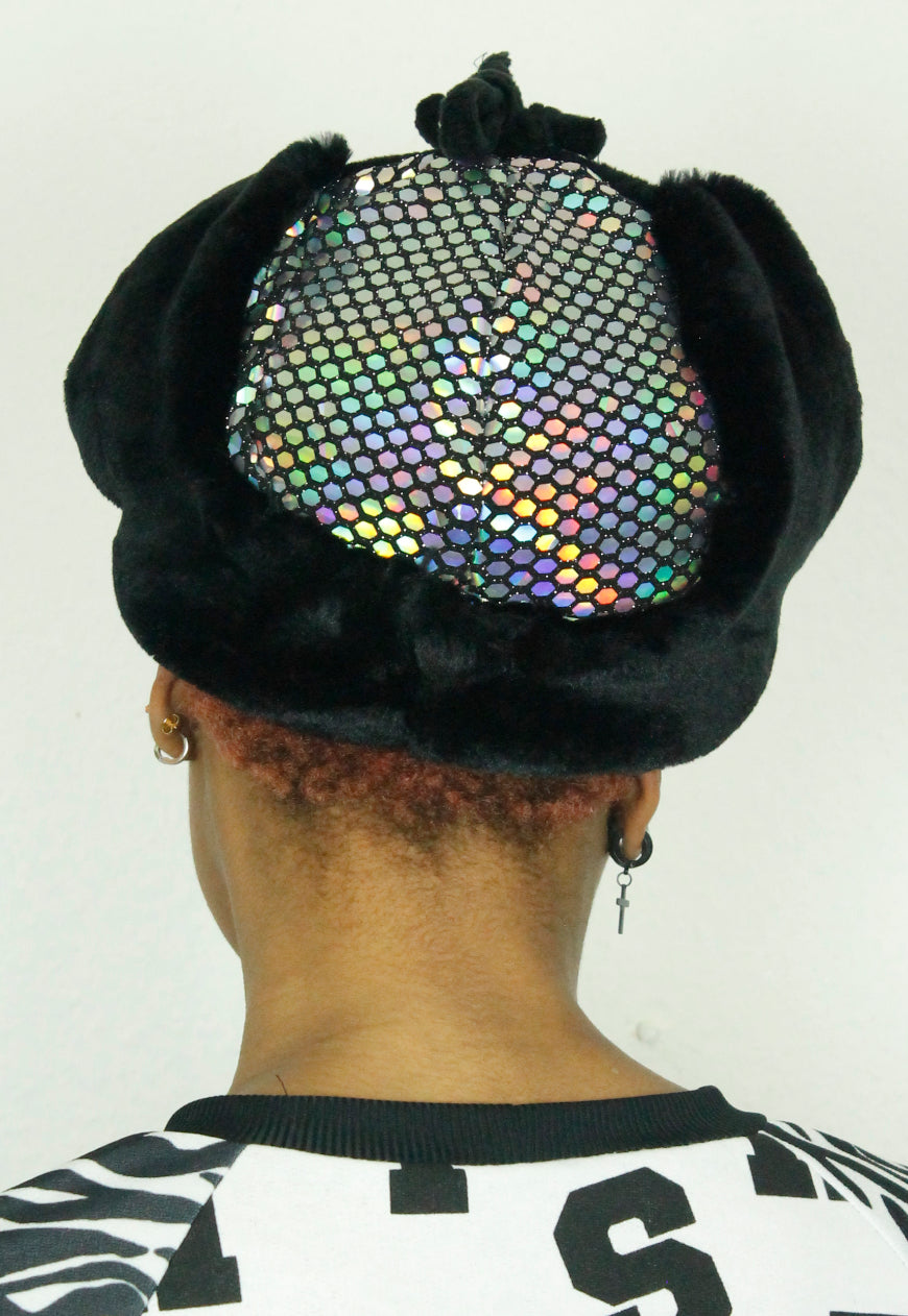 HOLOGRAPH Holographic deerstalker with black luxury faux fur lining