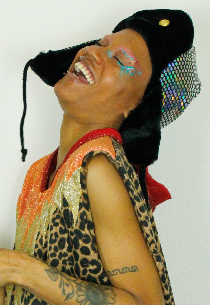 HOLOGRAPH Holographic deerstalker with black luxury faux fur lining