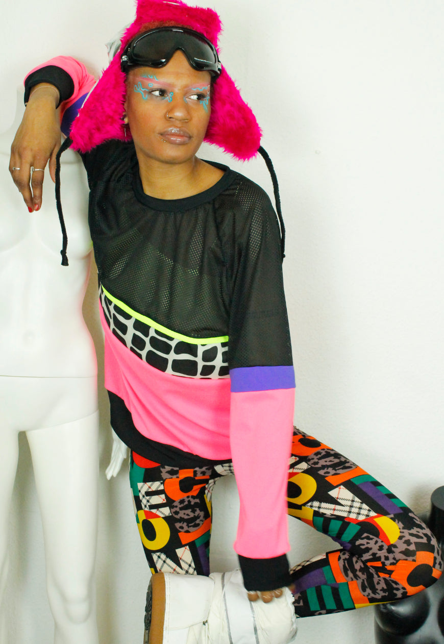 MISSOURI Pink, black and purple oversize sweater with giraffe panel.