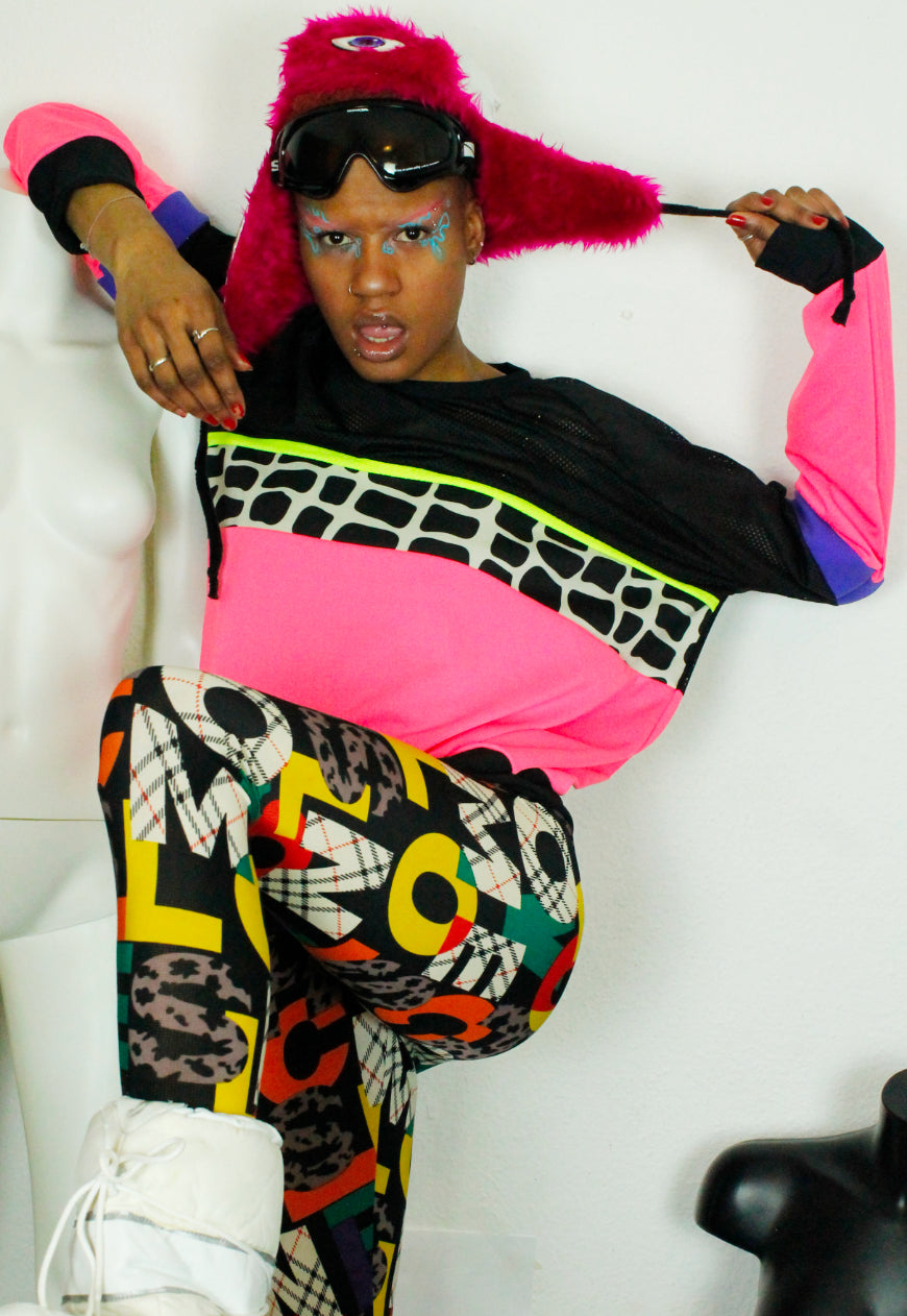 MISSOURI Pink, black and purple oversize sweater with giraffe panel.