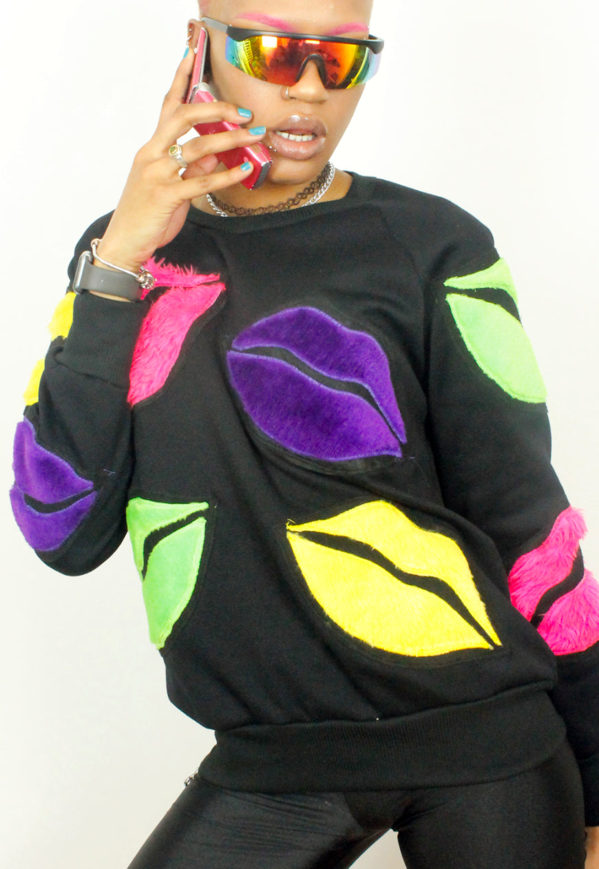 Monster kisses - oversized black sweater with multi colour lip appliques