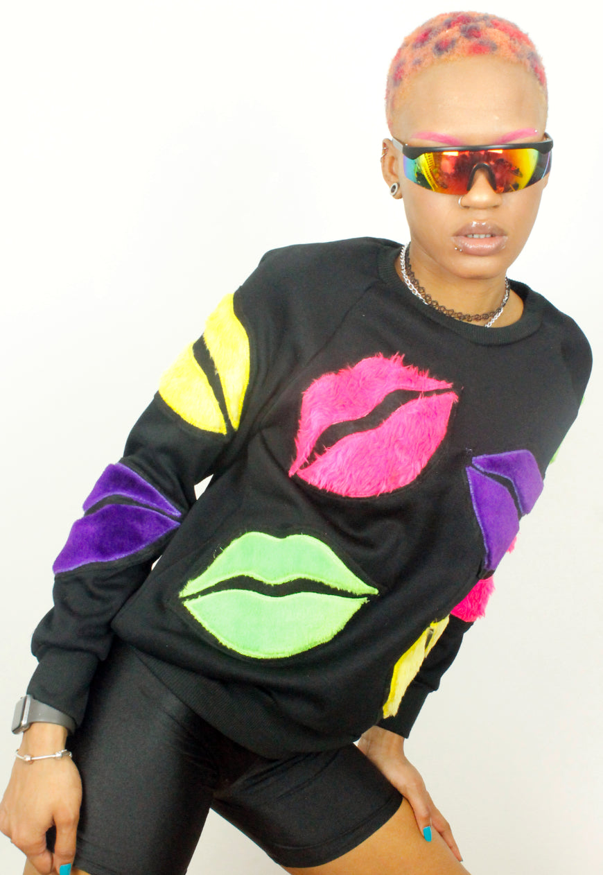 Monster kisses - oversized black sweater with multi colour lip appliques
