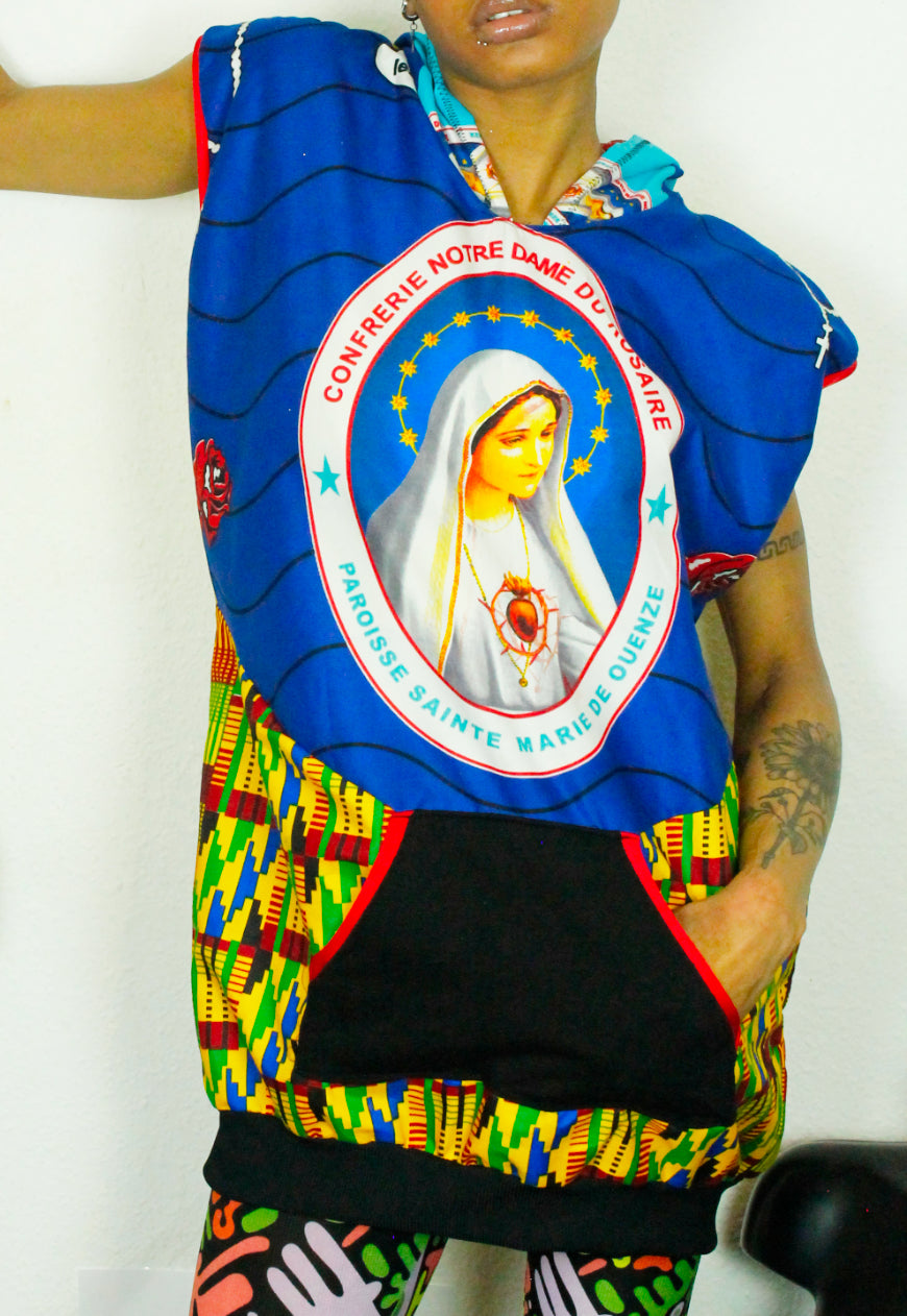 SANTA MARIA Saint print and kente yellow super oversized hooded sleeveless sweater