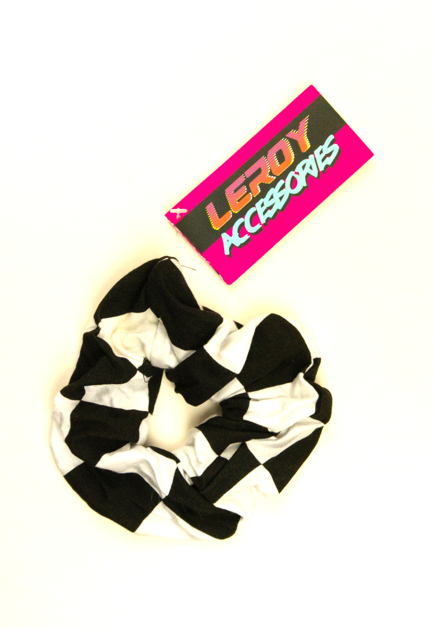 Checkerboard - Oversized scrunchie