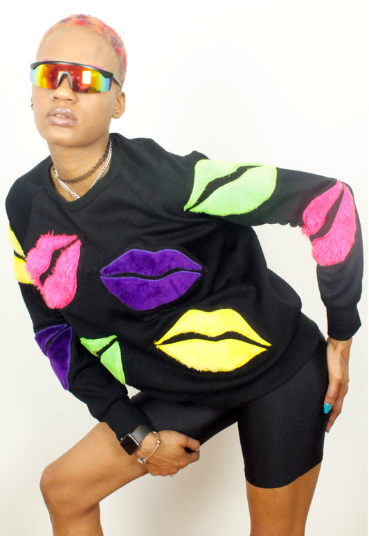 Monster kisses - oversized black sweater with multi colour lip appliques