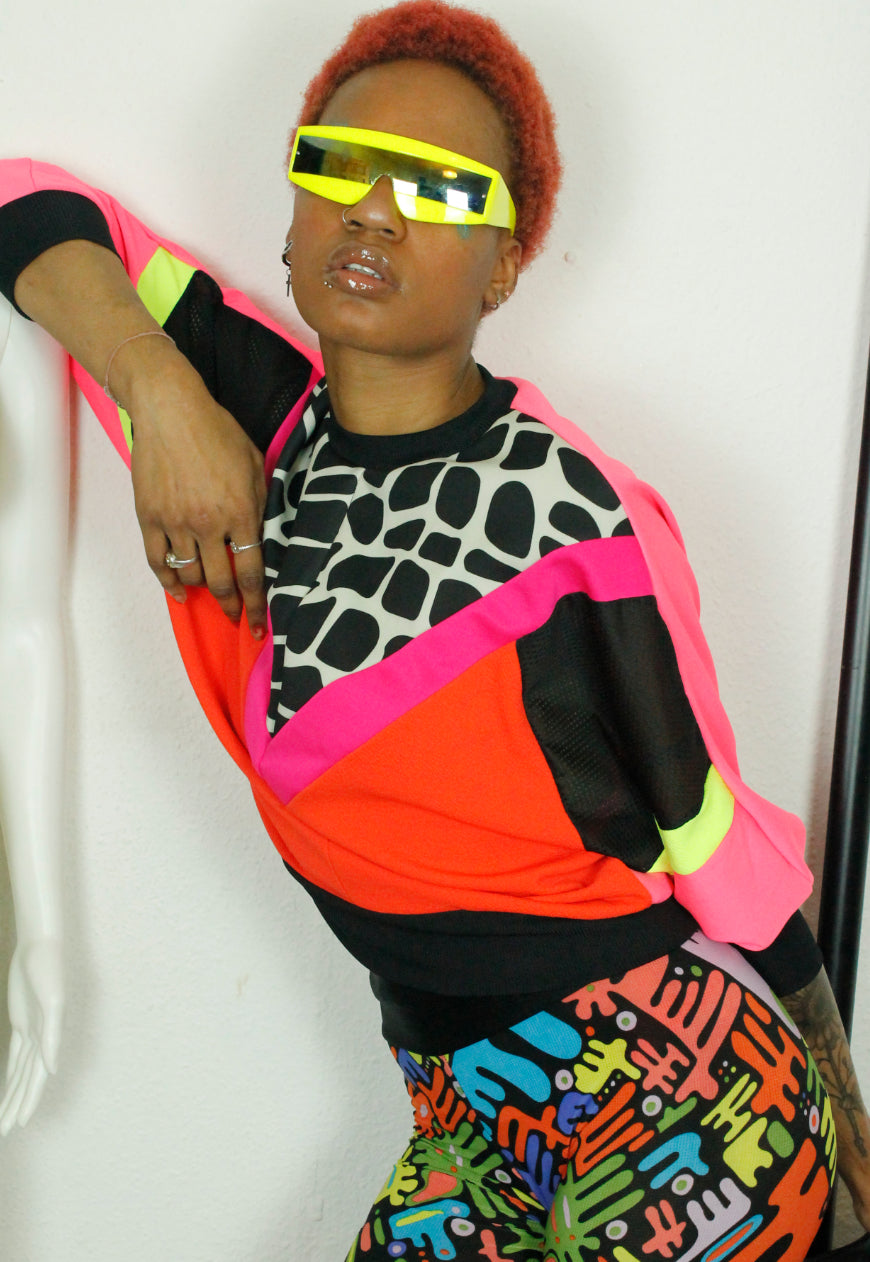 PRINTS CHARMING Abstract giraffe and neon panelled batwing jumper