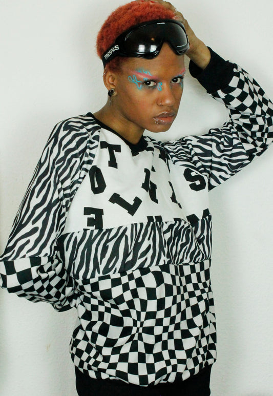 WORD UP Monochrome boyfriend sweater in  checkerboard and zebra
