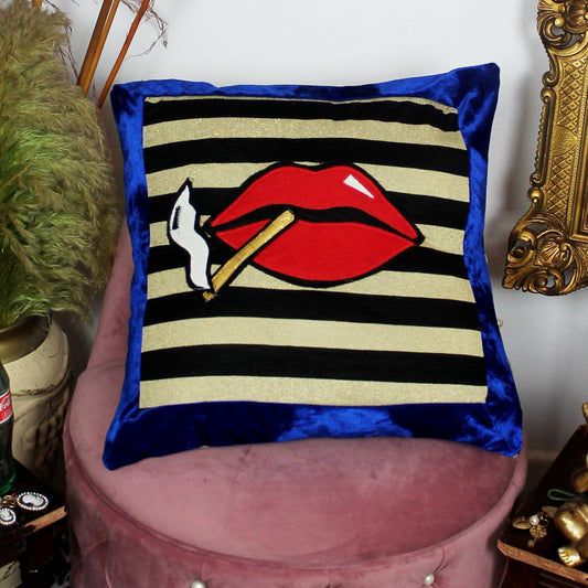 Le Smoking - handmade throw cushion with lips and smoke design in gold and black